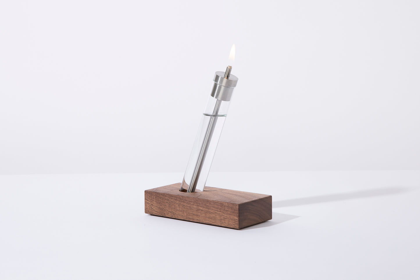 Migration / a modern oil candle (single candle)